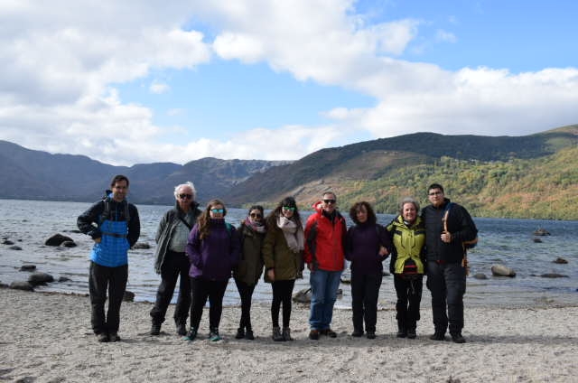 Grupo delante de la doble cubeta de sobreexcavación glaciar Grupo delante de la doble cubeta de sobreexcavación glaciar