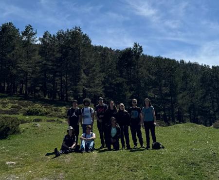 Image Salida de campo de los alumnos de Biogeografía a los puertos de Tarna,...